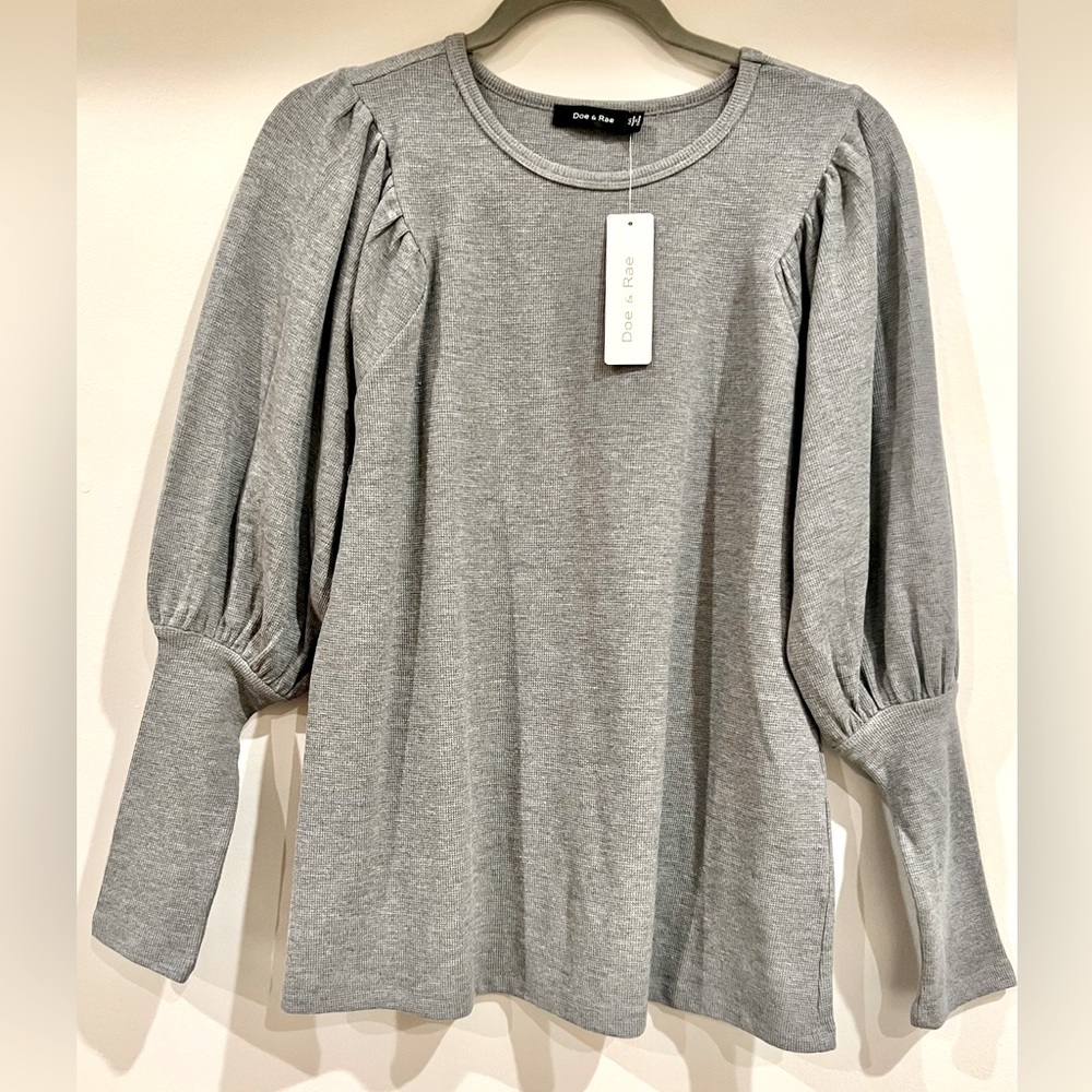 Doe & Rae women’s thermal top, Size Medium